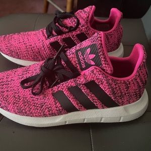 Big Girls Addidas Sneakers